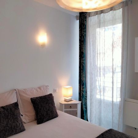 Les Chambres Hautes D'Anastasia Rodez Esterno foto