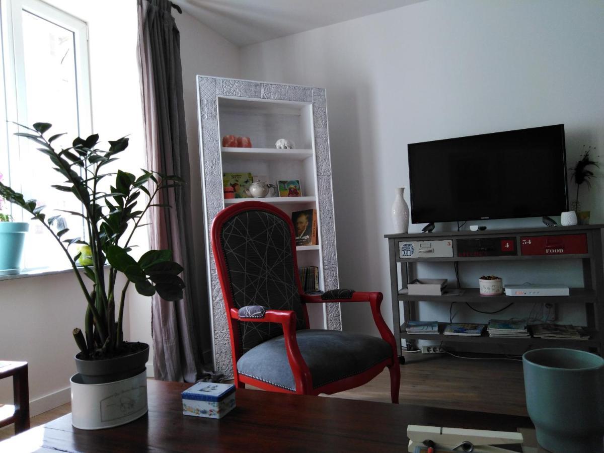 Les Chambres Hautes D'Anastasia Rodez Esterno foto