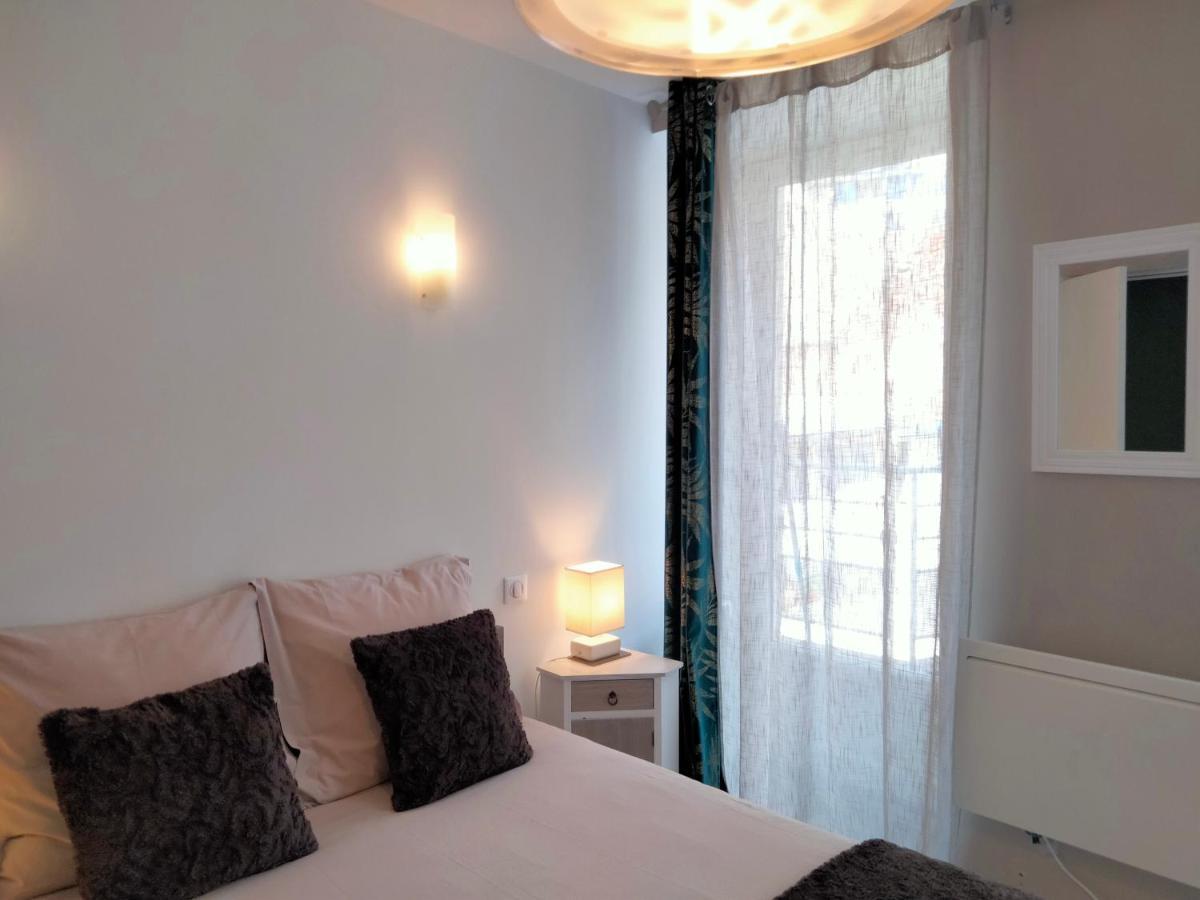 Les Chambres Hautes D'Anastasia Rodez Esterno foto