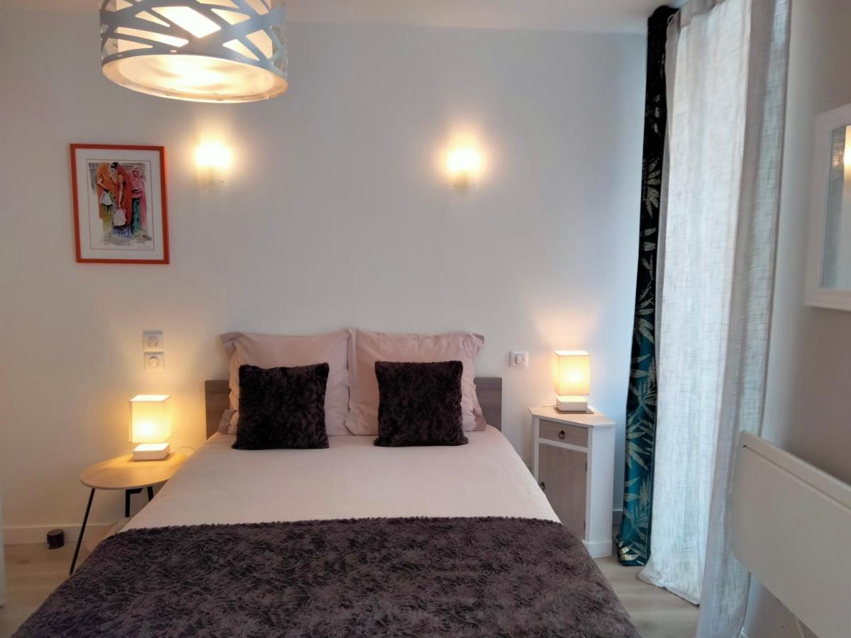 Les Chambres Hautes D'Anastasia Rodez Esterno foto